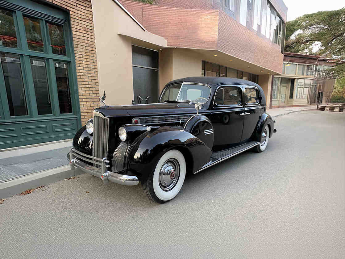 1940 Packard Limo